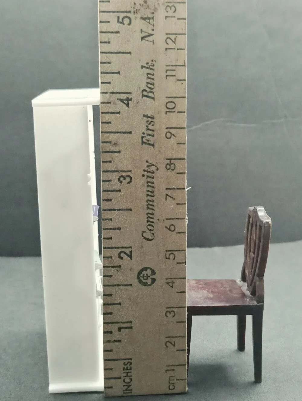 N/A white plastic